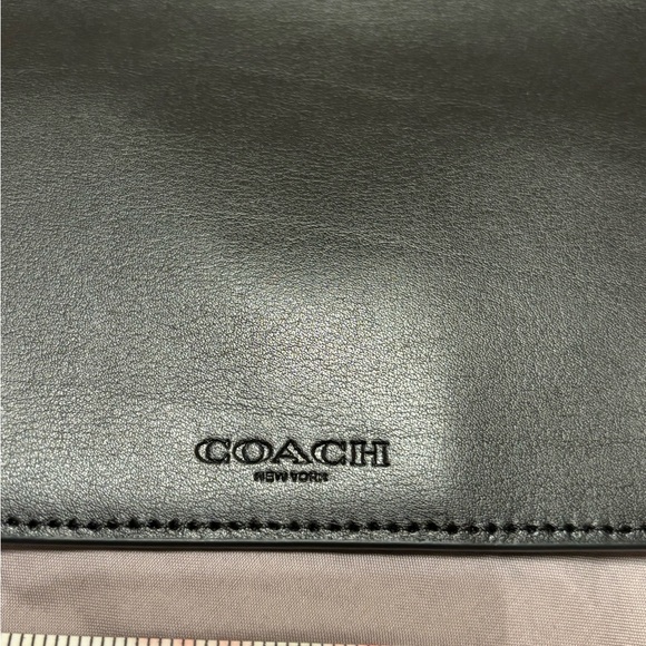 Coach Leather Pouch black with Gold Accents - Picture 5 of 9